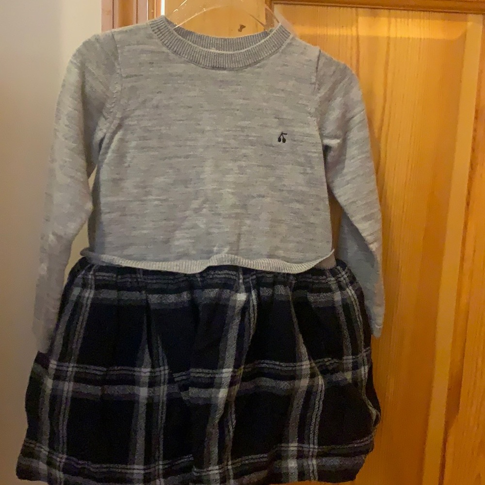 Beautiful wool dress perfect for winter.